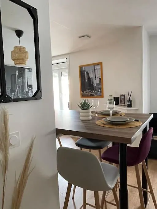 Duplex Le Brooklyn En Plein Centre De Mordelles Apartman